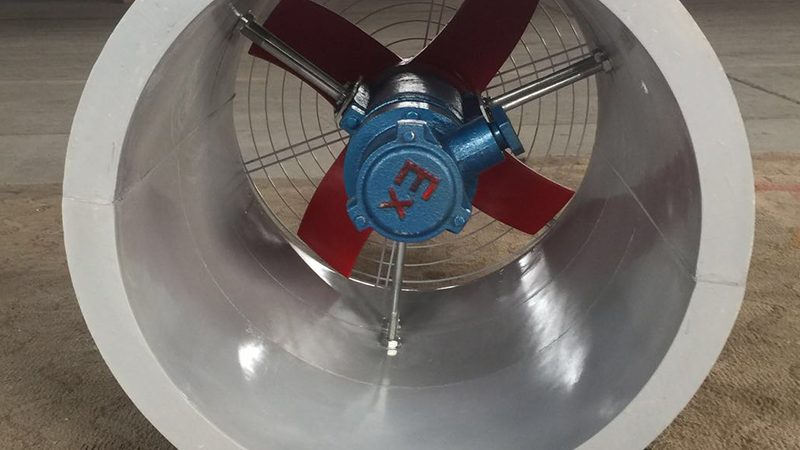 在解读新风机组规格型号时，以下关键参数不容忽视：